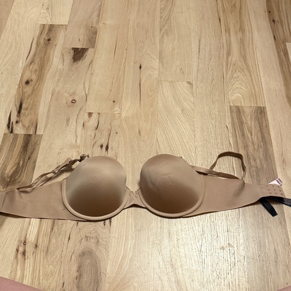 Victoria's Secret Other - Victoria's Secret Nude Strapless Convertible Bra